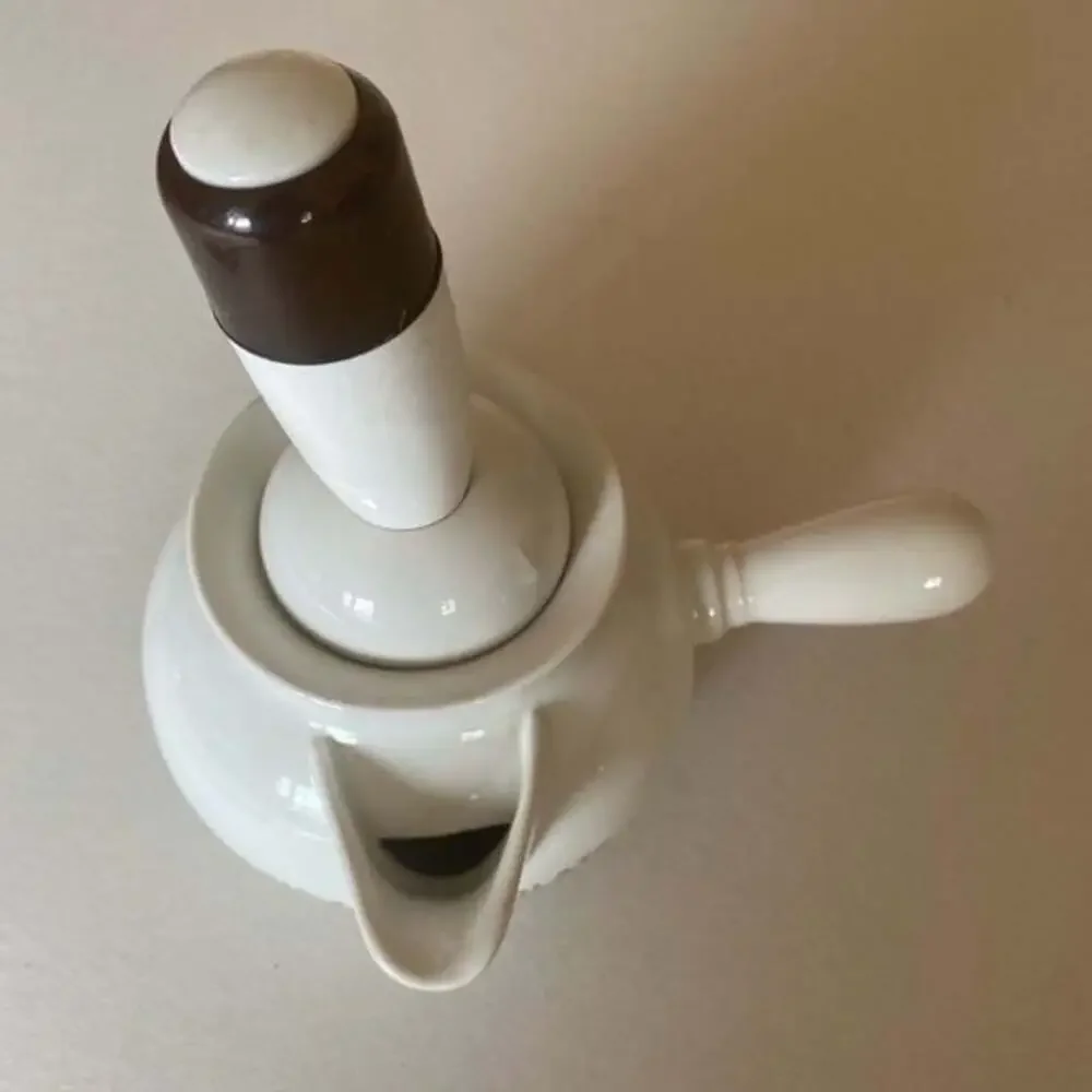 Laroma 4 Cup White Ceramic Hot Chocolate Maker Pot Handle with Hand Frother